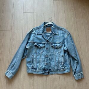 Levi’s denim jacket